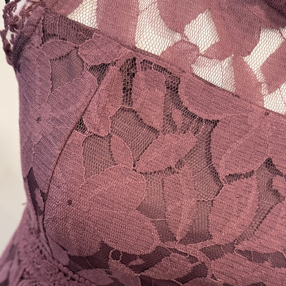 Alter'd State Dusty Plum Colored Lace Sleeveless Dress Size Small - Picture 11 of 14